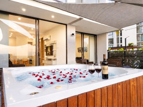 Lindo Apartasuite | 1 Hab + 2 Baños | Piscinas + JACUZZI